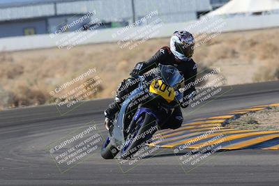 media/Dec-18-2022-SoCal Trackdays (Sun) [[8099a50955]]/Turn 4 (1pm)/